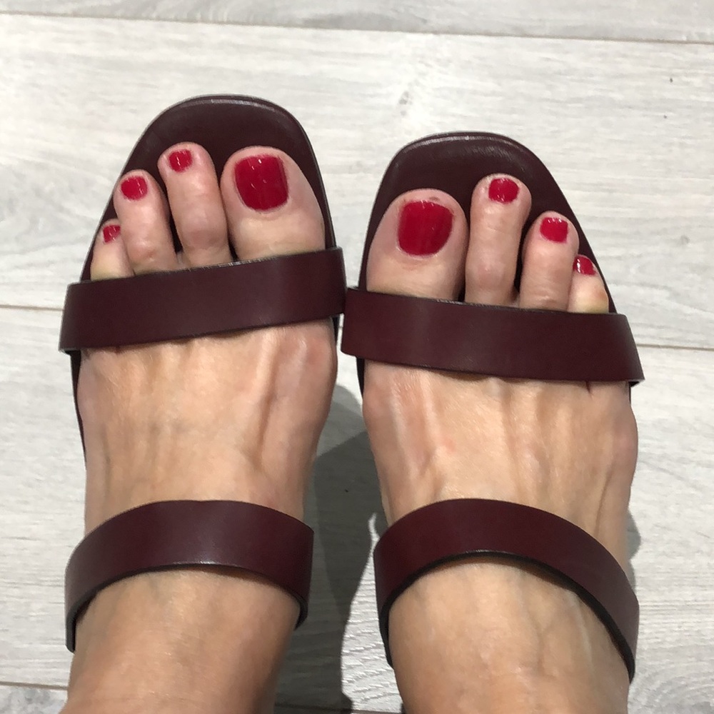 BNWT Massimo Dutti leather strappy heeled slides